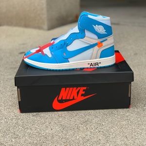 Jordan’s off whites 1s